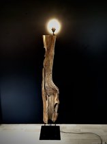Lamp Fikiri Wood and Iron Base 150 cm hoog - staande vloerlamp - lamp industrieel - handgemaakt - industriestijl - landelijk - verlichting voor binnen - voor uw interieur - metaal