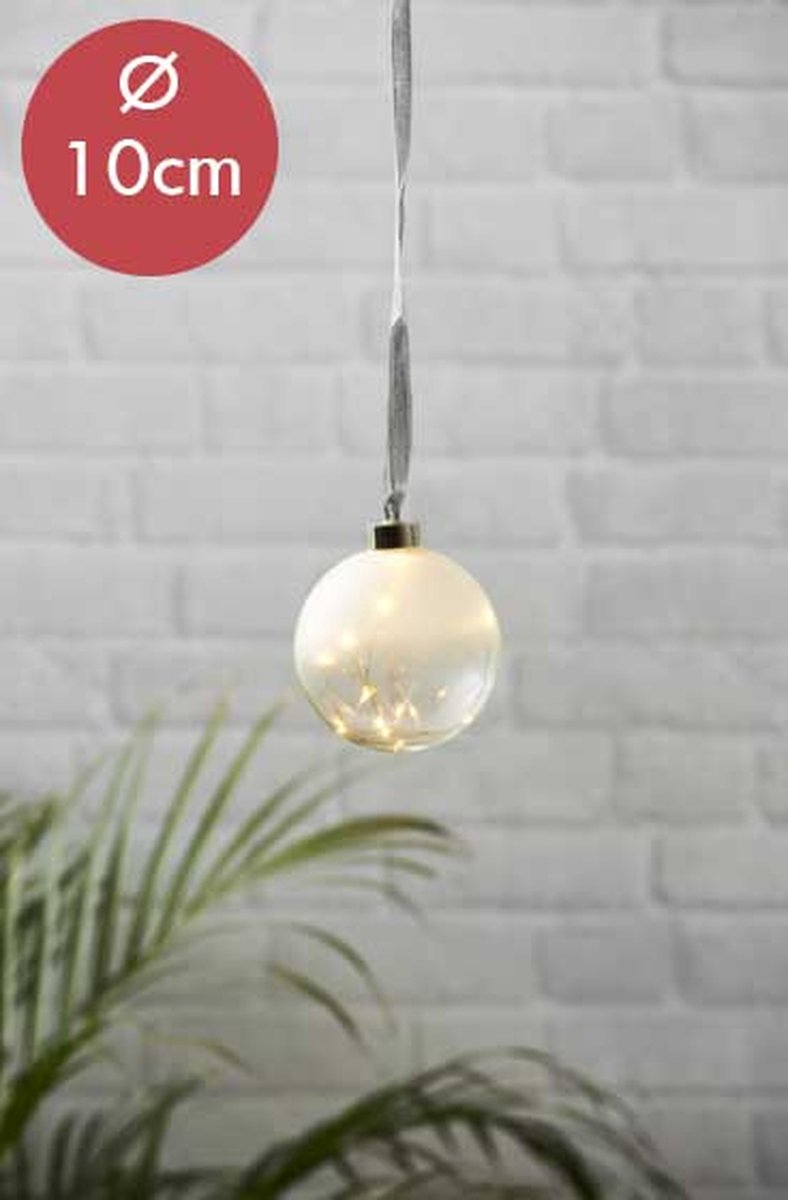 Kerstbal met lampjes 10cm -Frosted -lichtkleur: Warm Wit -Werkt op batterijen -Met timer functie -Kerstdecoratie