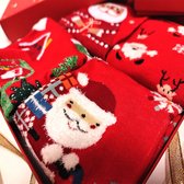Giftbox cadeaudoos Kerstsokken Kinderen 4 paar in box maat 4 tot 8 jaar cadeau - kerstcadeau