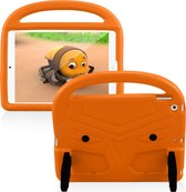 Apple iPad 7 10.2 (2019) Hoes - Mobigear - Kidsproof Serie - EVA Schuim Backcover - Oranje - Hoes Geschikt Voor Apple iPad 7 10.2 (2019)