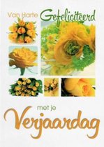 Van harte gefeliciteerd met je verjaardag! Een prachtige wenskaart met diverse afbeeldingen van mooie rozen in een gele kleur. Een dubbele wenskaart inclusief envelop en in folie verpakt.