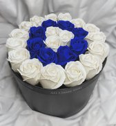 AG Luxurygifts flowerbox - rozen box - luxe - cadeau - soap roses - cadeau box - luxe