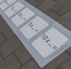 Afbeelding van het spelletje Powerspel - Leermat tafels (lengte) - Bewegend leren - Spelend leren - Buitenonderwijs - Leermat - Actief leren - Materiaal - Basisonderwijs - Educatief - Tafels oefenen - Groep 4 - Groep 5 - Bovenbouw