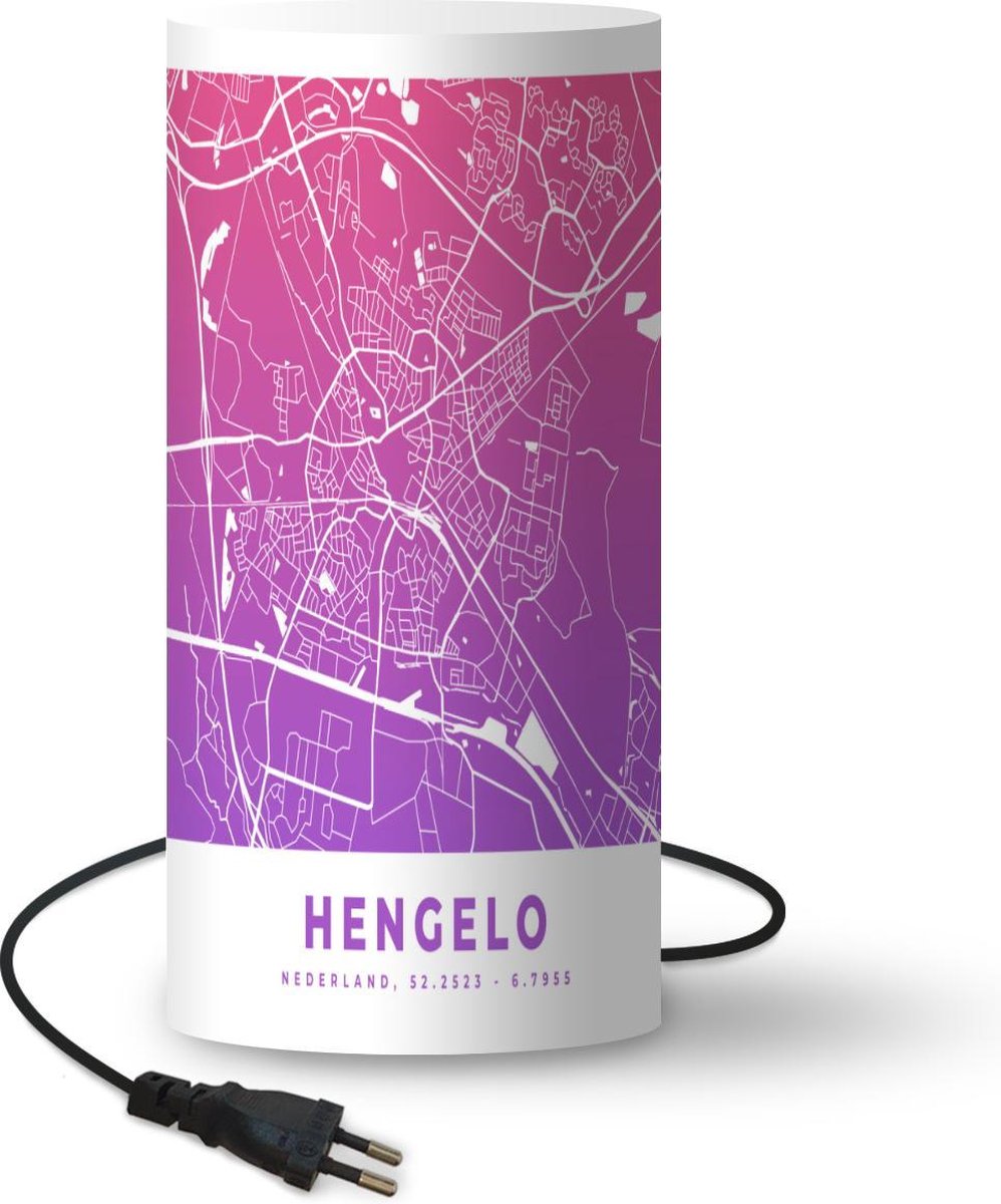 Lamp - Nachtlampje - Tafellamp slaapkamer - Stadskaart - Hengelo - Paars - 54 cm hoog - Ø24.8 cm - Inclusief LED lamp - Plattegrond