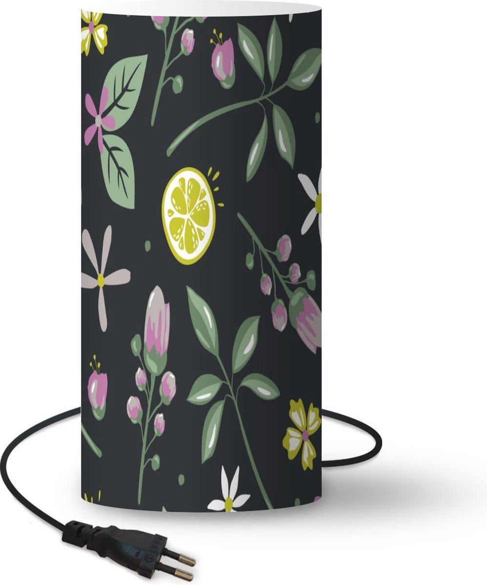 Lamp - Nachtlampje - Tafellamp slaapkamer - Zomer - Bloemen - Bladeren - Fruit - 54 cm hoog - Ø24.8 cm - Inclusief LED lamp
