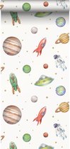 ESTAhome behang planeten in de ruimte wit, groen en rood - 139346 - 50 x 900 cm
