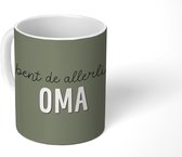 Mok - Koffiemok - Spreuken - Quotes Jij Bent De Allerliefste Oma - Moederdag - Oma cadeau - Mokken - 350 ML - Beker - Koffiemokken - Theemok - Mok met tekst