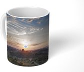 Mok - Zonsopkomst boven de bestuurlijke hoofdstad Pretoria - 350 ML - Beker