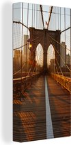 Canvas Schilderij Brooklyn Bridge in New York tijdens zonsondergang - 20x40 cm - Wanddecoratie