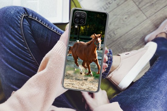 Telefoonhoesje Geschikt voor Samsung Galaxy A12 hoesje - Paard - Licht - Zand - Siliconen Telefoonhoesje Telefoonhoesje