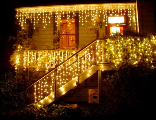 IJspegel Verlichting Buiten - IJspegel Kerstverlichting - Warm Wit - 4 Meter - 100 LED-lampjes - Koppelbaar - Incl. Kerstboom Sneeuwvlokjes - X-Mas lights