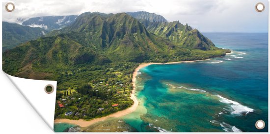 Schuttingposter Een luchtfoto van de noordkust van Kauai op Hawaii - 200x100 cm - Tuindoek