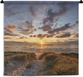 Wandkleed - Wanddoek - Kleurrijke zonsondergang boven de kalme duinen - 90x90 cm - Wandtapijt