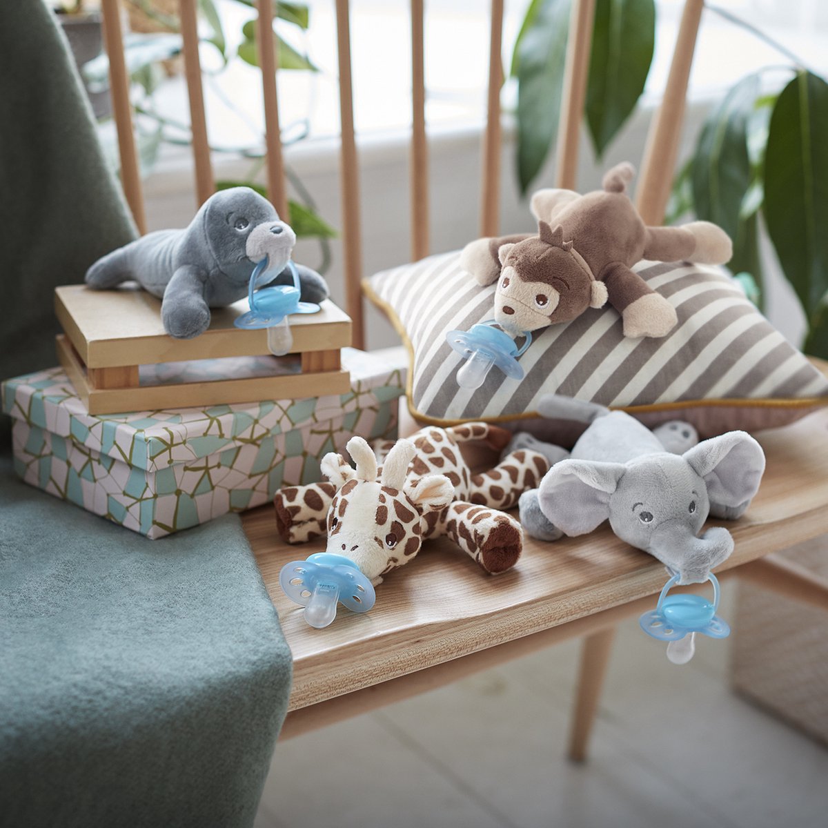 Philips avent hotsell snuggle giraffe