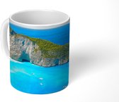 Mok - De kalkstenen kliffen bij Navagio Beach in Griekenland - 350 ML - Beker