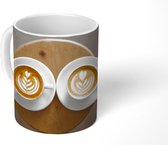 Mok - Latte art van twee bloemen in twee cappuccino's - 350 ML - Beker