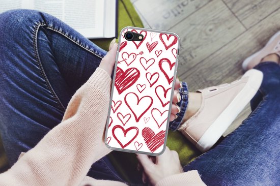 Coque iPhone 8 - Une illustration avec différents coeurs sur fond blanc - Coque en Siliconen pour téléphone