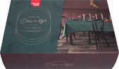 Mistral Home - Giftbox - Cadeau - Tafellinnen - Dine in style - Tafellaken, 12 servetten, menukaarten, naamkaarten, kandelaars - Donkergroen