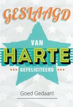 Geslaagd! Van harte gefeliciteerd. Goed gedaan! Een mooie wenskaart voor de geslaagde persoon. Een dubbele wenskaart inclusief envelop en in folie verpakt.