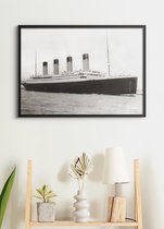 Poster In Zwarte Lijst - Titanic - Historisch 1912 Liverpool - Large 50 x 70 cm - Zwart/Wit