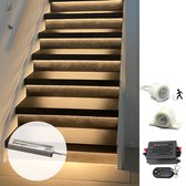 Trapverlichting ledstrips in profiel - voor looppad breedte 130cm - Warm Wit - tot 15 treden - Met sensoren en dimmer