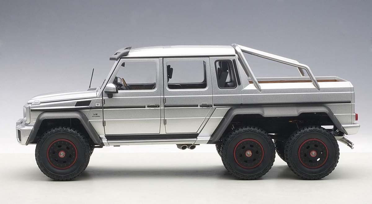 Mercedes-Benz G63 AMG 6x6 - 1:18 - AUTOart