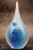 Urn van glas met uw gewenste naam en infinity met hartjes middels zandstraling- Urn Crematie-as-Glas-Blauw en Groen- 50ml inhoud--Druppel mini urn deelbestemming voor crematie as-urn mens-urn dier-Gedenk urn-Herdenken-Gedenkbeeld