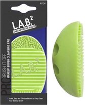 L.A.B.2 Brush It Off Makeup Brush Cleansing Pad