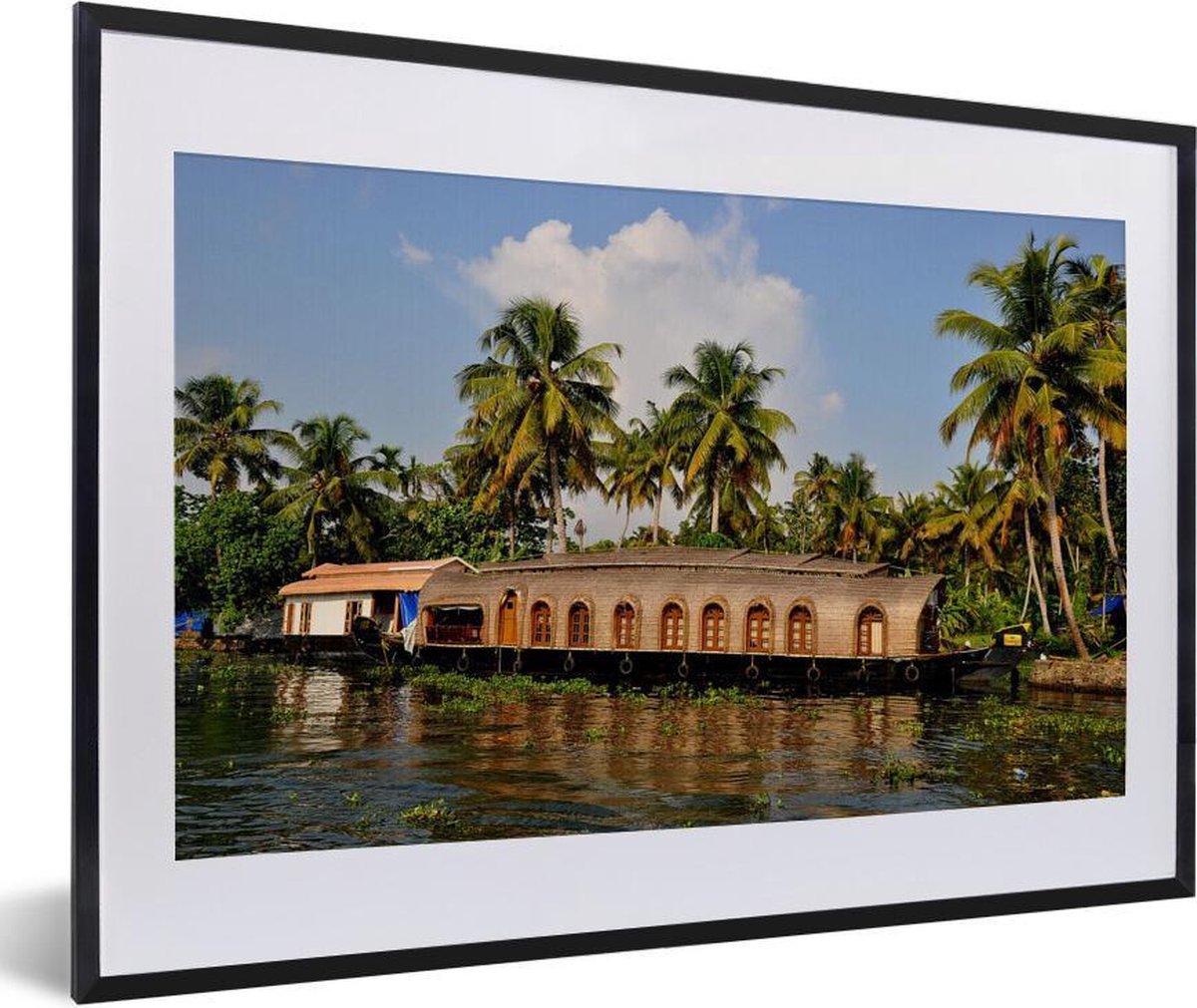 Bol Com Foto In Lijst Woonboot Met Palmbomen Op De Achtergrond Fotolijst 60x40 Cm Poster
