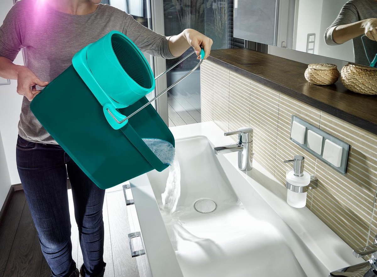 Leifheit Clean Twist M vloerwisser, compleet dweilsysteem, 6 liter, voor kwetsbare vloeren zoals parket en laminaat, voor snel en grondig dweilen zonder bukken en handen in vuil water