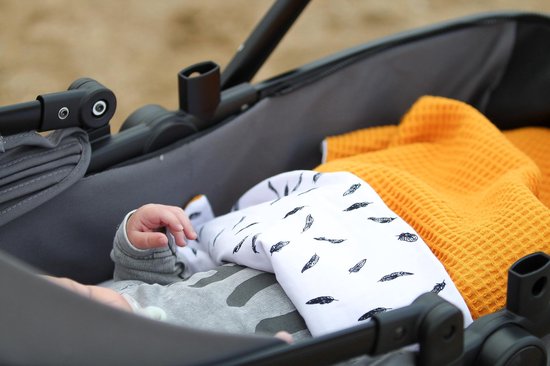 verkoper Janice een kopje Wandelwagen deken - kinderwagen deken - okergeel - veer - babydeken |  bol.com
