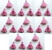 24 Thread Tassels - Roze - 3cm - Leuke decoratieve sierkwastjes