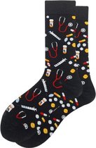 Fun sokken arts / huisarts / ziekenhuis met pillen, stethoscoop, injectiespuit (30234)