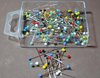 100 glaskopspelden - spelden met glaskop - gekleurde kopspelden