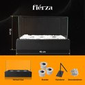Afmetingen van een Fiérza sfeerhaard: 46cm breed en 30cm hoog. Toont de glazen omhuizing, branders, vlamdover en decoratiestenen.