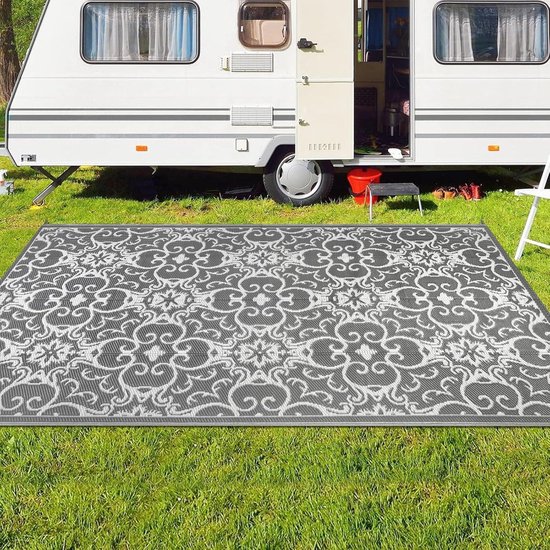 HOMESCAPES Wit & groen outdoortapijt voor tuin of terras, gerecycled kunststof, 75 x 200 cm, lichtgewicht, waterdicht, geometrisch tuintapijt, ontwerp mei, geweven vloermat voor binnen en buiten