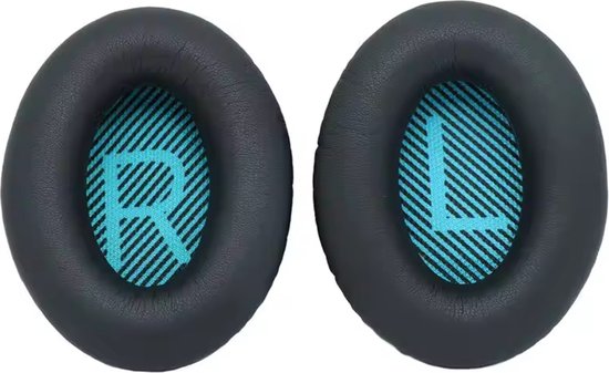 Zwarte oorkussens met blauw gestreepte binnenkant, gemarkeerd met een R en een L.