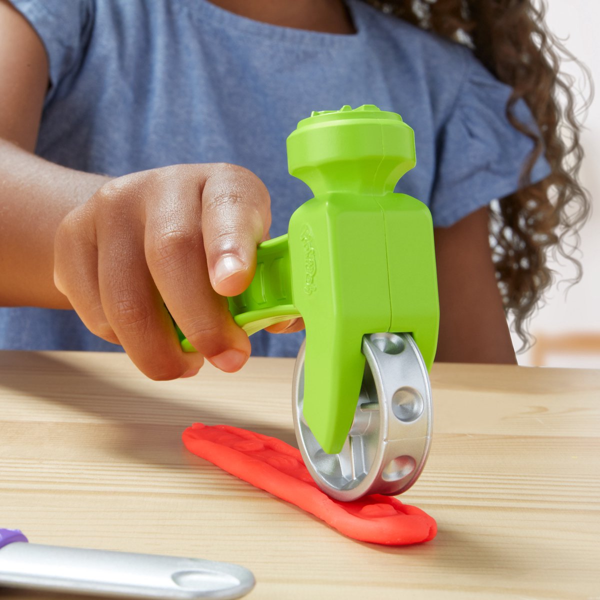 Play-Doh Stempelen en Zagen Speelset - Boetseerklei - Kindergereedschap — afbeelding 6