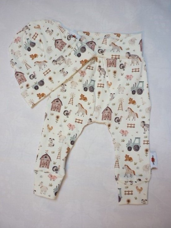 Oogappel Boerderij Newborn Unisex Babykleding Babykleertjes Set (2-delig) Broekje en Mutsje Maat 62