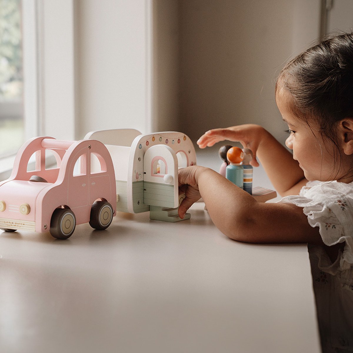 Little Dutch - Speelgoed auto met caravan FSC — afbeelding 5
