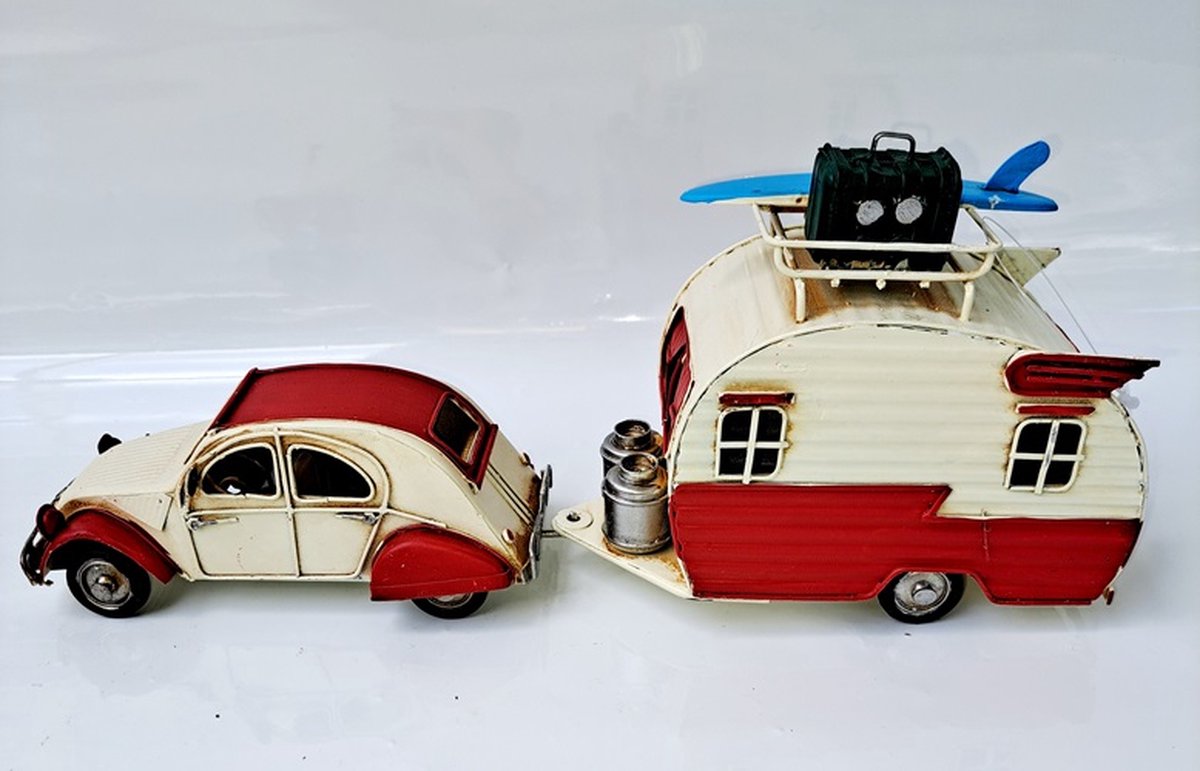 Blikken eend met caravan B390843200 - blikken decoratie - metaal - lengte 33 cm - auto lelijk eendje - vakantie