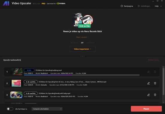 Nero AI Video Upscaler PRO 365 interface met 'VHS to File' optie en een lijst met drie video's die worden opgeschaald.