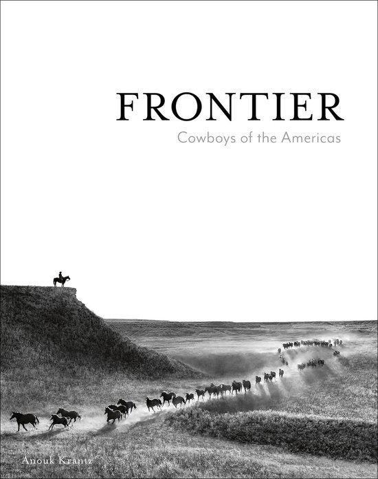 Boek "FRONTIER Cowboys of the Americas" met een cowboy op een heuvel en een kudde paarden in de verte.