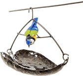 Metalen hangende voederschaal in hartvorm met blauwe ijsvogel