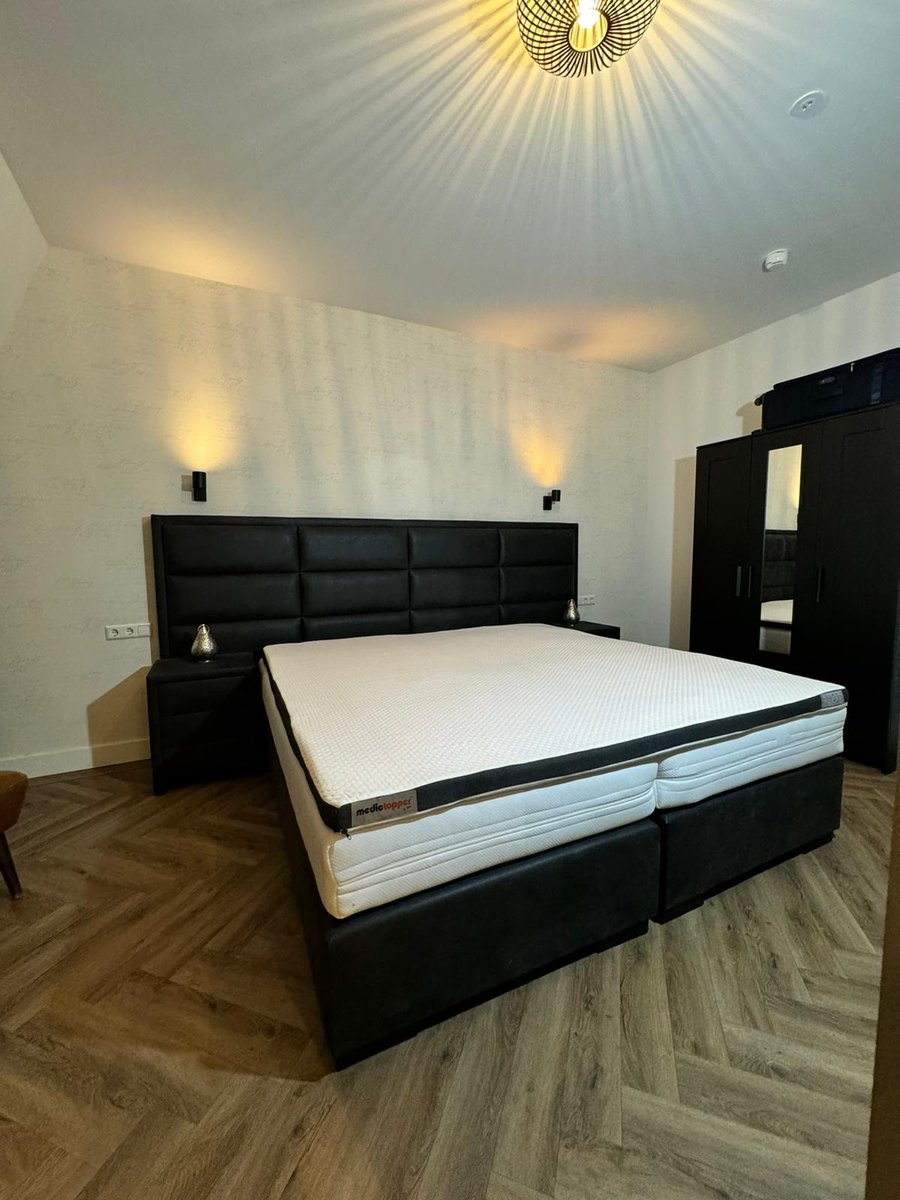 Medic Topper 2face Premium Ultimate 160x220x8 - Orthopedisch dekmatras tegen rugklachten - Optimale ondersteuning voor je hele lichaam - Tweezijdig: stevig (afkoelend) of zacht (verwarmend) - afritsbare zijdezachte hoes biokatoen - matrasbeschermer