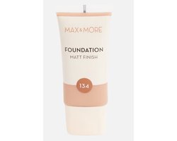Max & More - Matt Finish Foundation - Dark