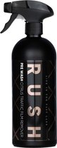 Zwarte RUSH Pre Wash fles met rosé gouden etiket, met "PRE WASH CITRUS TRAFFIC FILM REMOVER" tekst.
