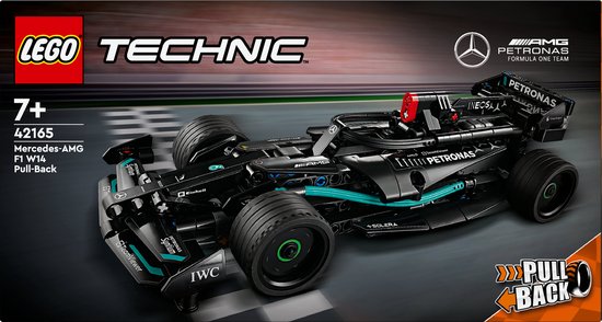 Zwarte LEGO Technic Mercedes-AMG F1 W14 raceauto met 'Pull-Back' functie, op een racebaan.