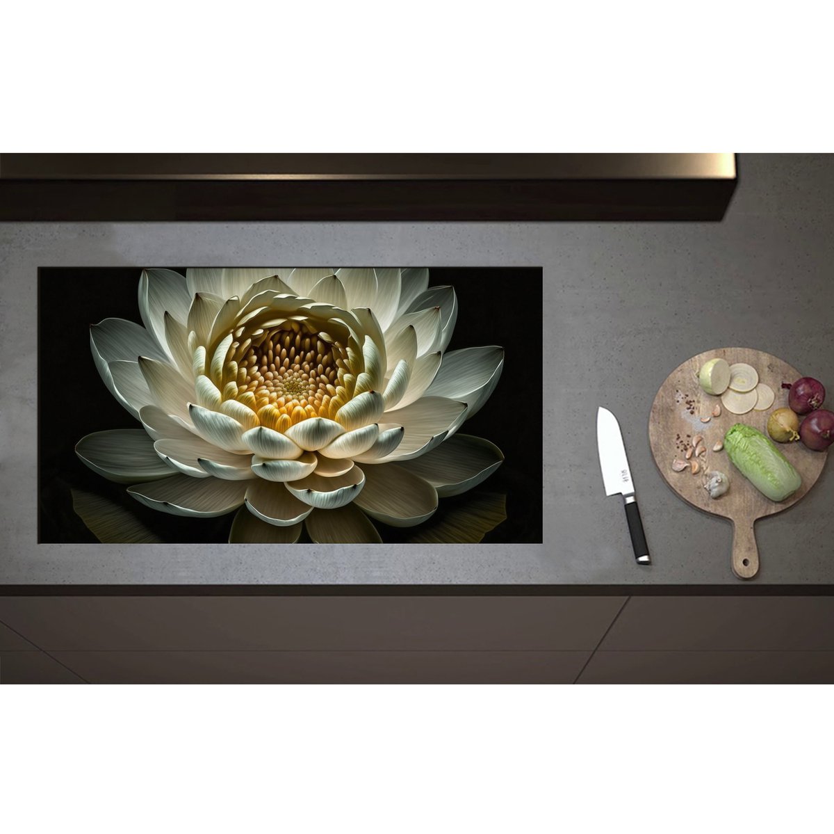 Inductieplaat Beschermer - Close Up Van Witte Waterlelie met Geel Midden op Donkere Achtergrond - Bloemen - 90x50 cm - 2 mm Dik - Inductie Beschermer - Bescherming Inductiekookplaat - Kookplaat Beschermer van Zwart Vinyl