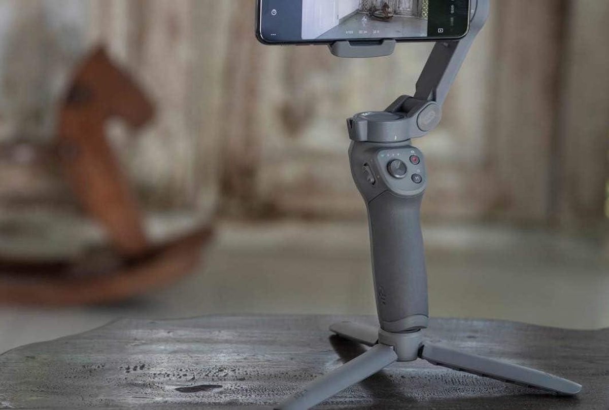 Osmo Mobile 3 and OM 4 Grip Treppiede Part 1 - DJI Accessoires Galore